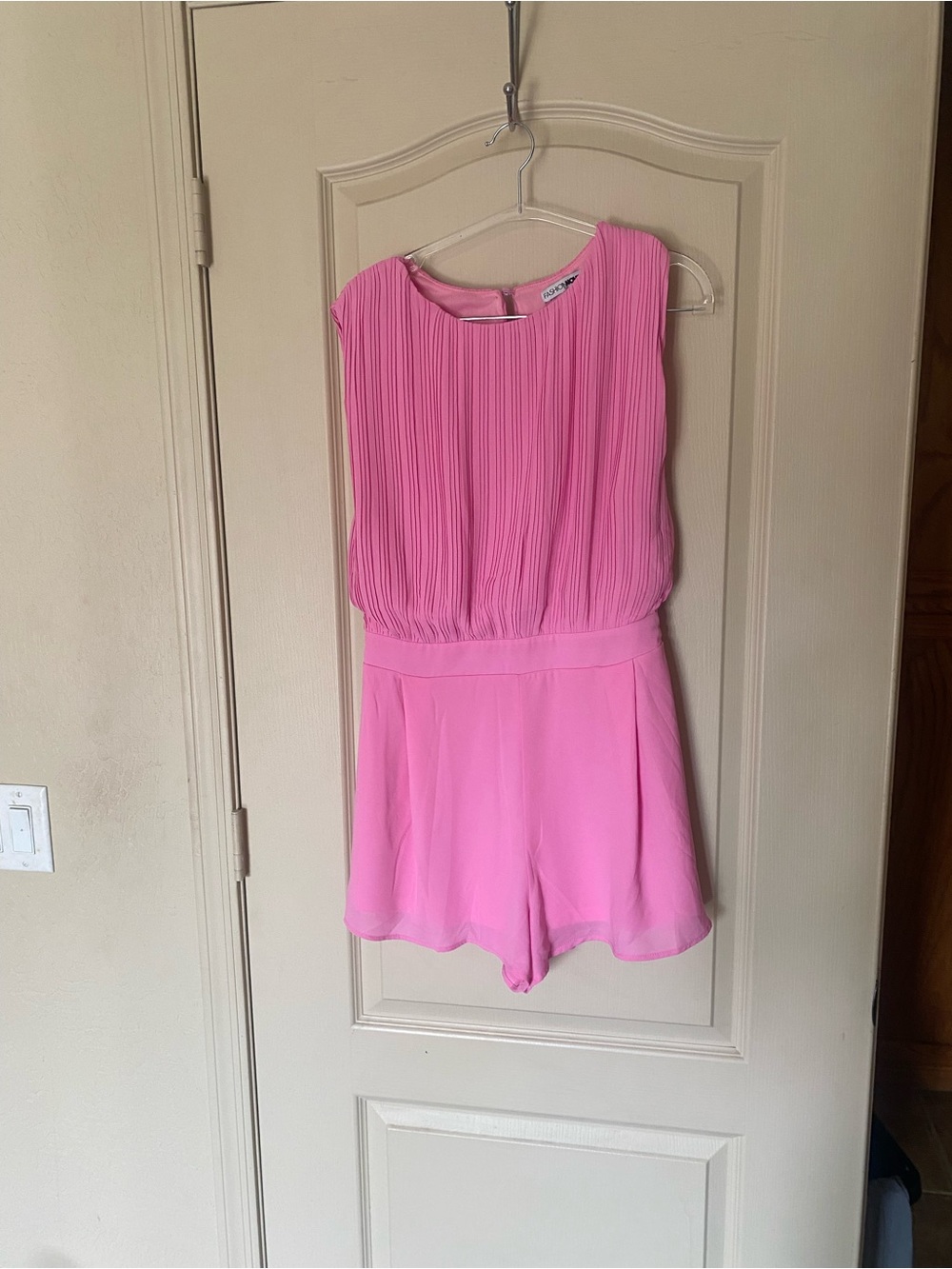 Fashion Nova Pink Pleated Romper | Flowy Stretch Waist | Size M/L Fit - Picture 2 of 6
